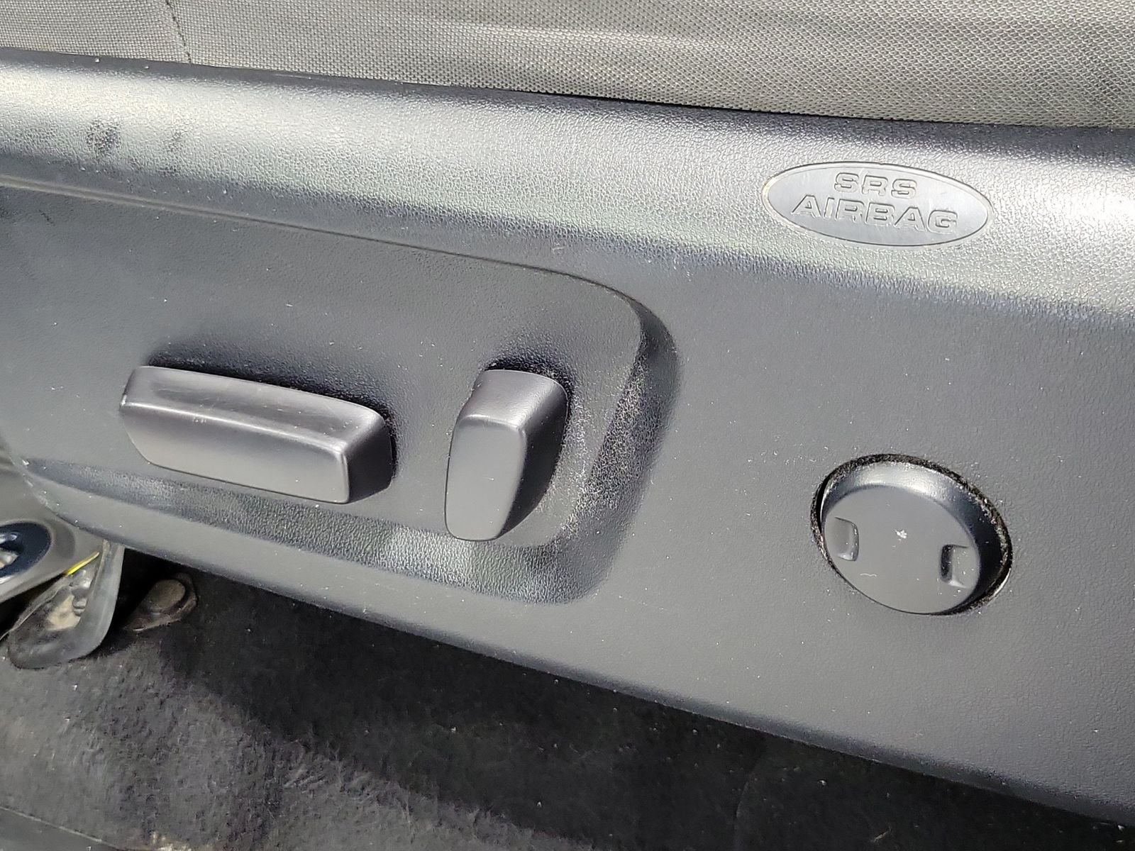 Used 2021 White Toyota SR5 image 9