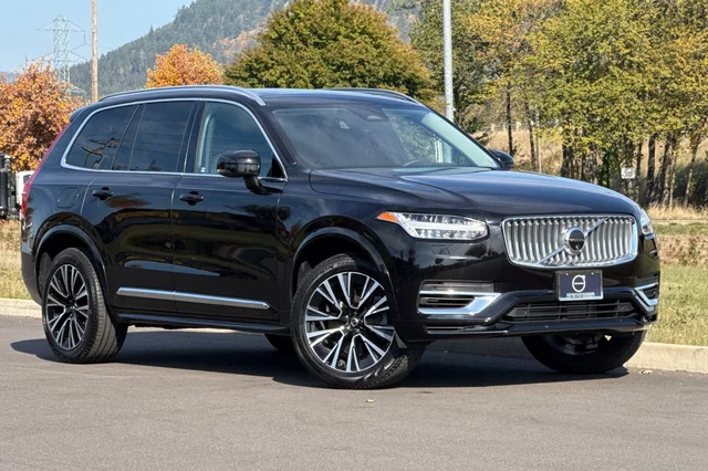 2025 Volvo XC90 Plug-In Hybrid T8 Plus