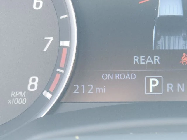 New 2026 Boulder Gray Pearl Nissan Crew Cab SV image 19