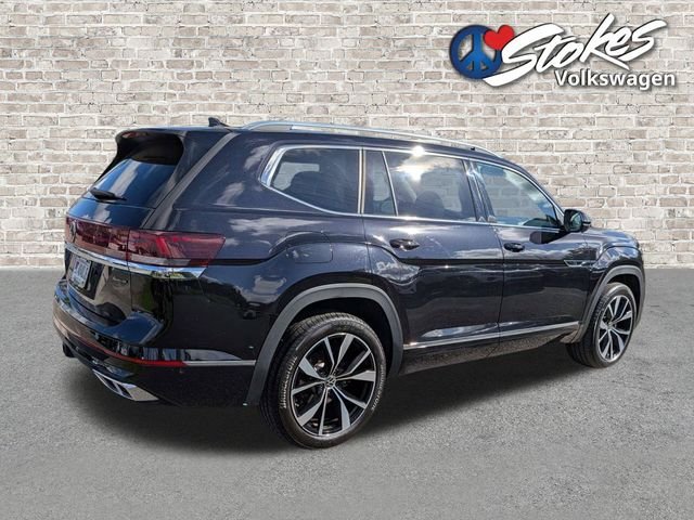 Used 2026 Black Volkswagen SEL Premium R-Line image 4
