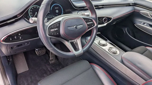 Used 2023 White Genesis 2.5T Sport Prestige image 9