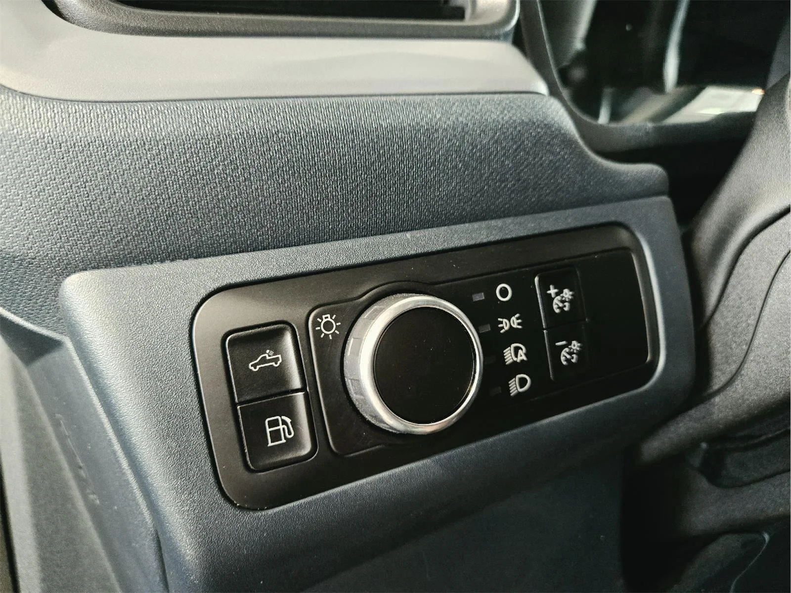 Used 2023 Area 51 Ford XL image 18
