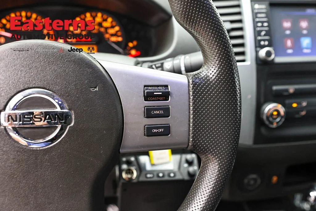 Used 2019 Silver Nissan S image 17