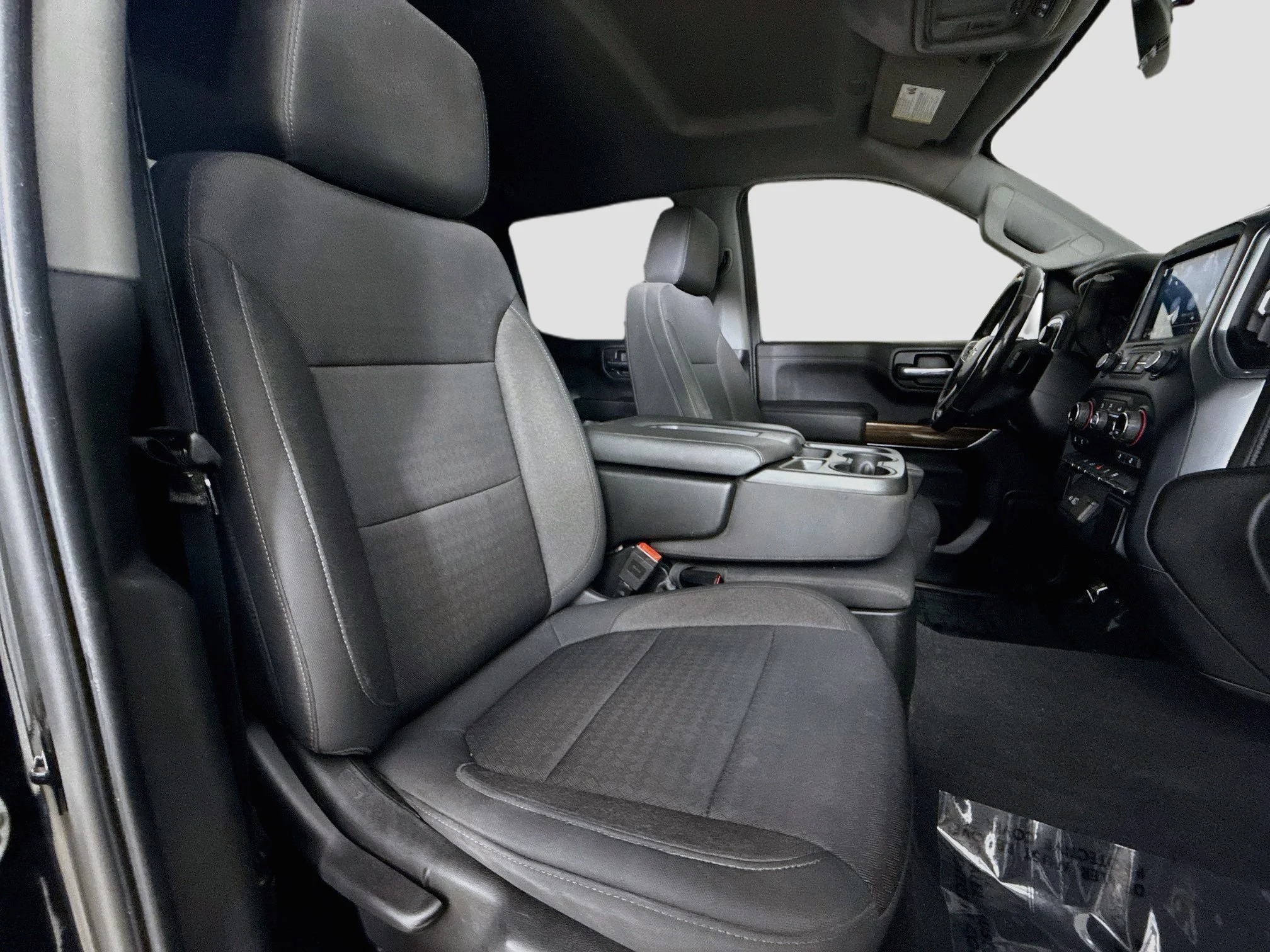Used 2020 BLACK Chevrolet LT image 30