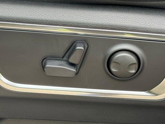 New 2026 Forged Blue Metallic Exterior Paint RAM Laramie image 12