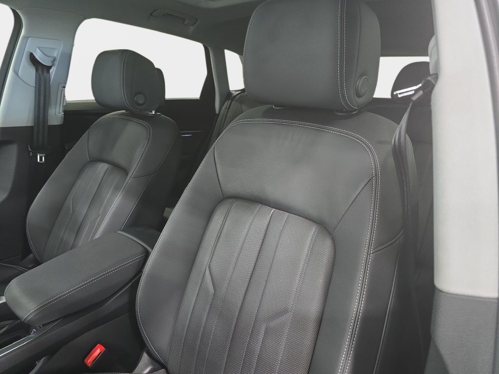 Used 2022 White Audi Premium Plus image 19