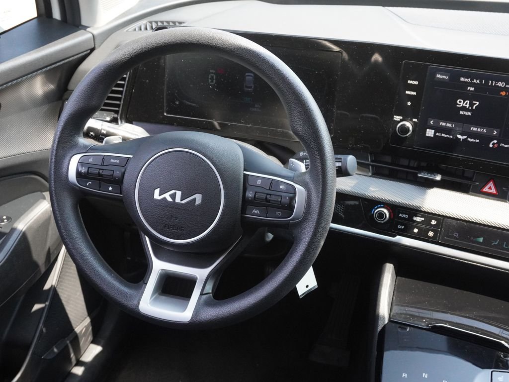 Used 2023 White Kia LX image 28