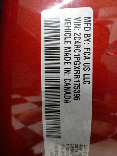 Used 2024 RED Chrysler Pinnacle FWD image 34