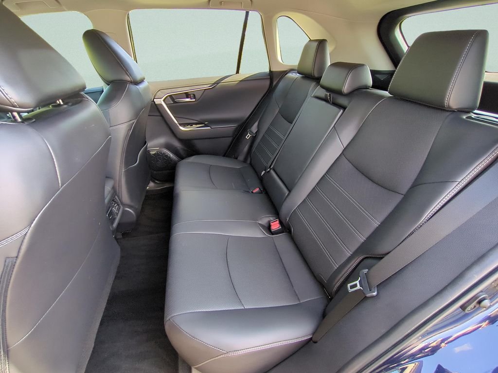 Used 2023  Toyota Limited image 11