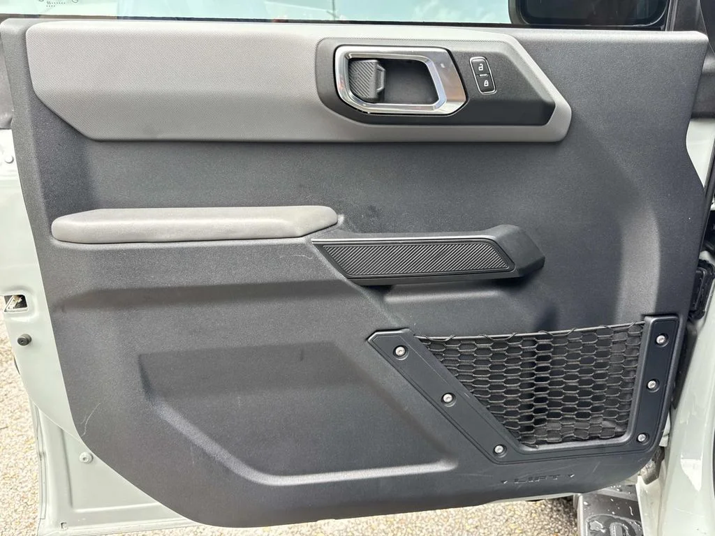 Used 2022 Cactus Green / Gray Ford Big Bend image 18