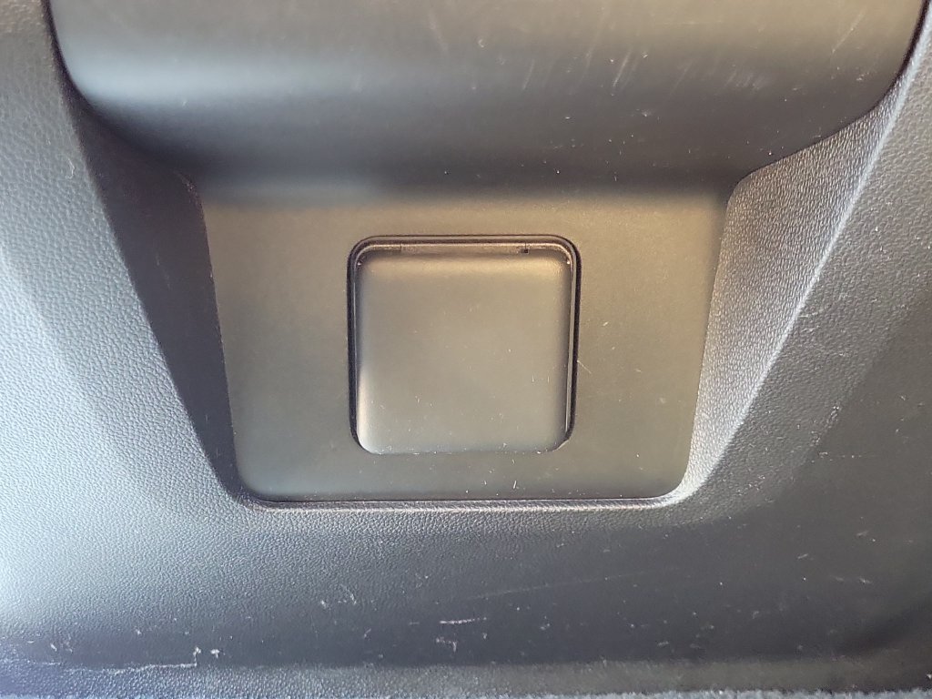 Used 2021 SMOKEY QUARTZ METALLIC GMC AT4 image 17