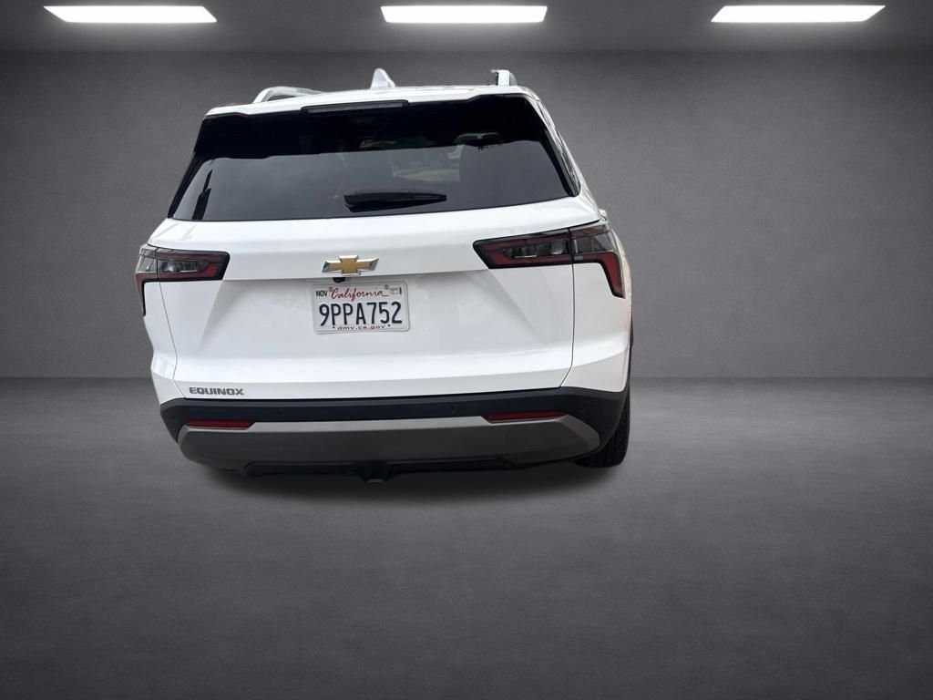 Used 2025 White Chevrolet LT image 16