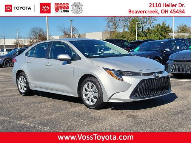 Certified Used 2022 CLASSIC SILVER METALLIC Toyota  image 5