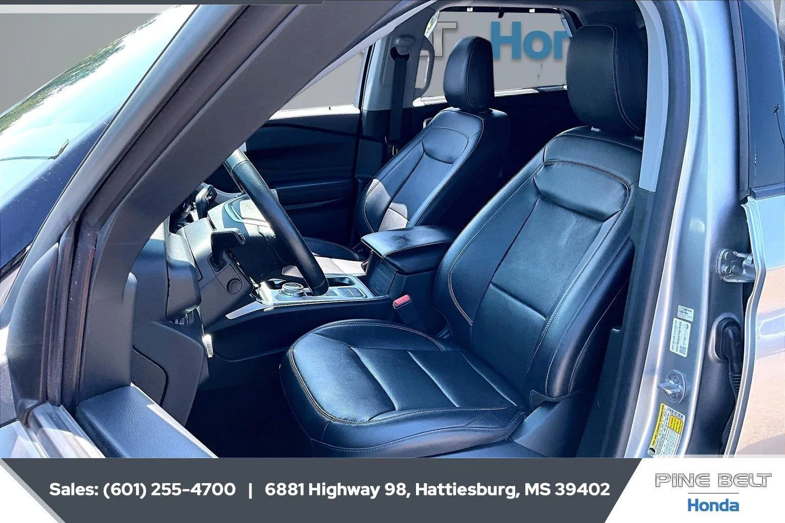 Used 2023 Iconic Silver Ford Limited image 18