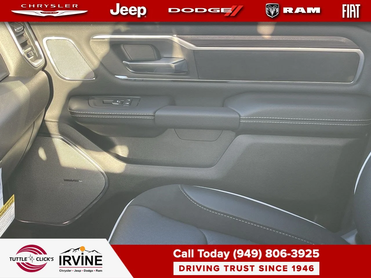 New 2027 Molten Red Pearl-Coat Exterior Paint RAM Laramie image 27