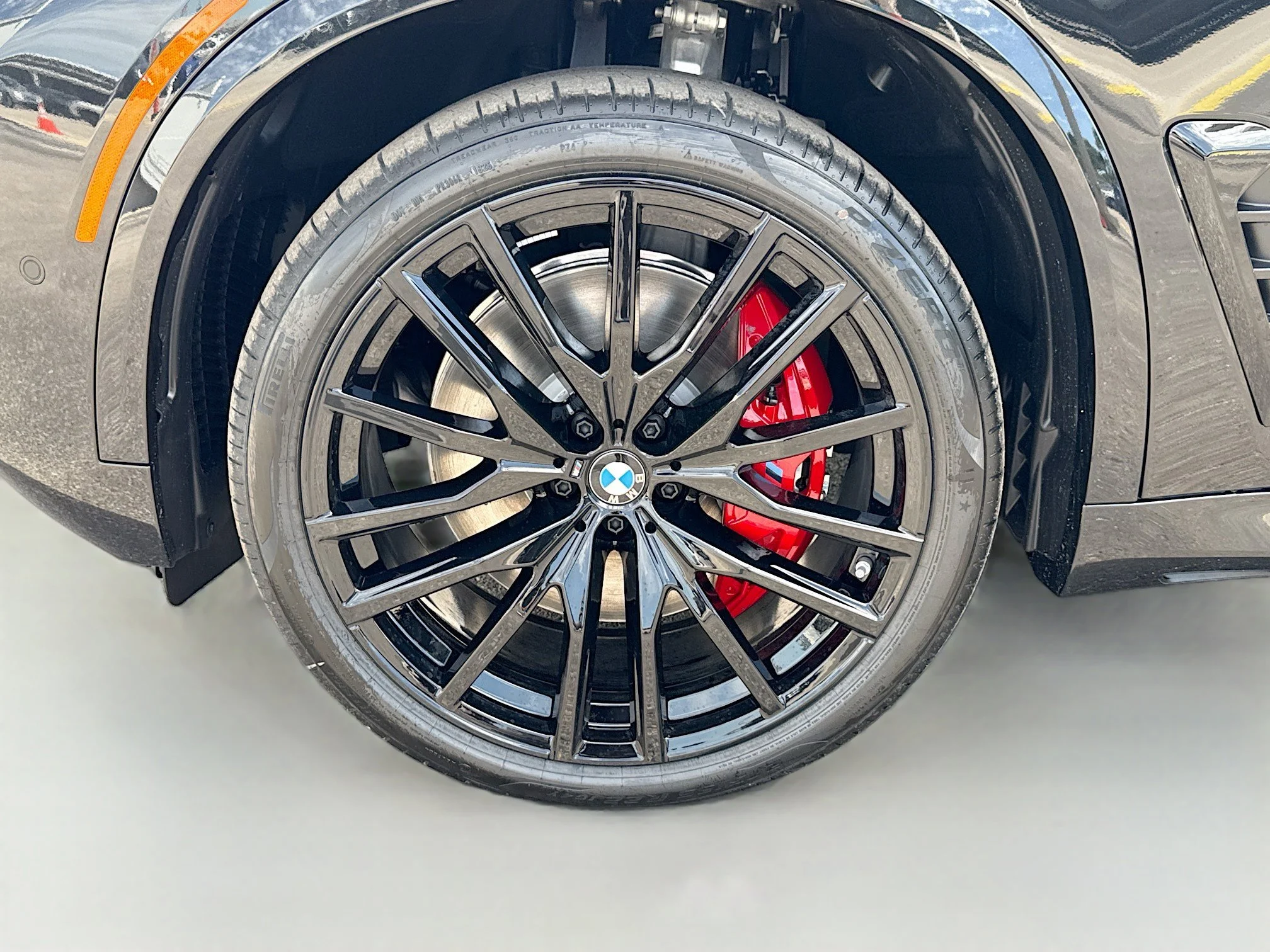New 2026 Black Sapphire Metallic BMW M60i image 43
