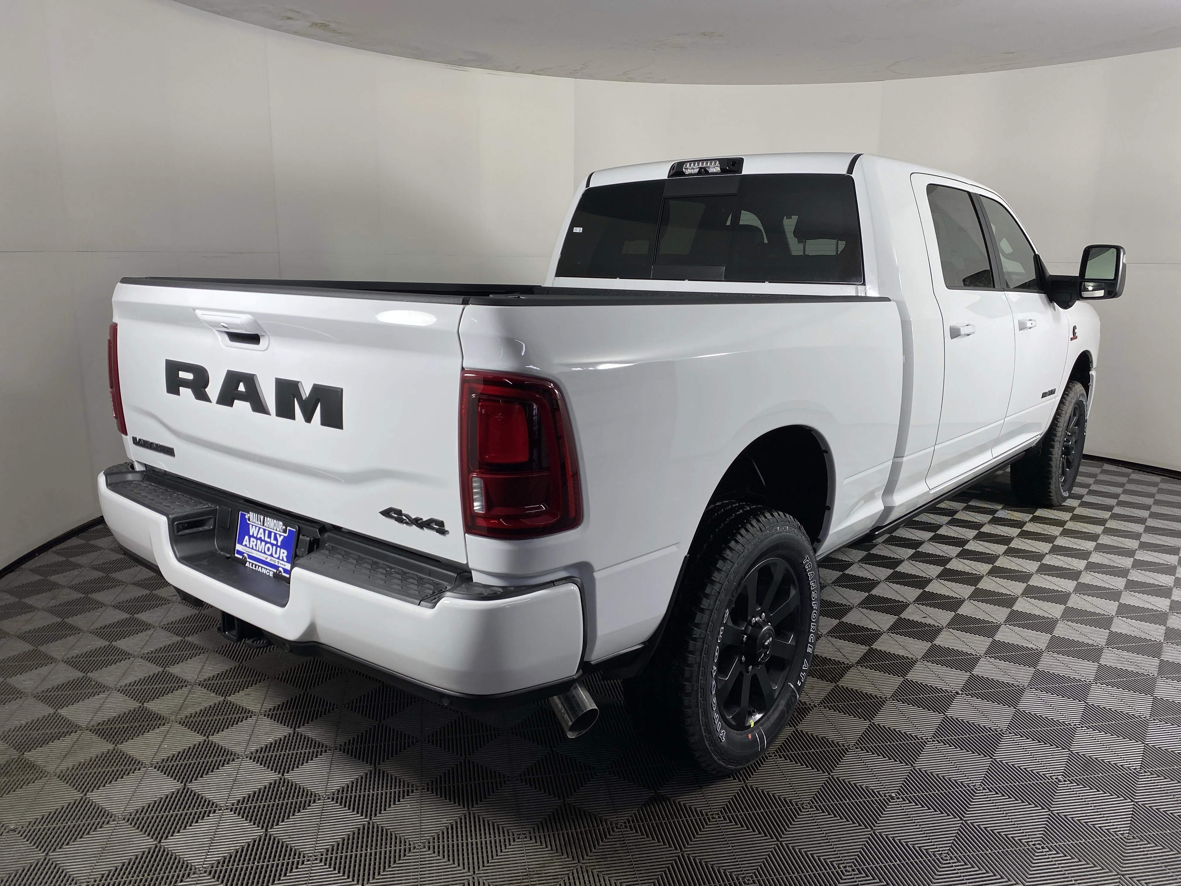 New 2026 Bright White Clear-Coat Exterior Paint RAM Laramie image 8