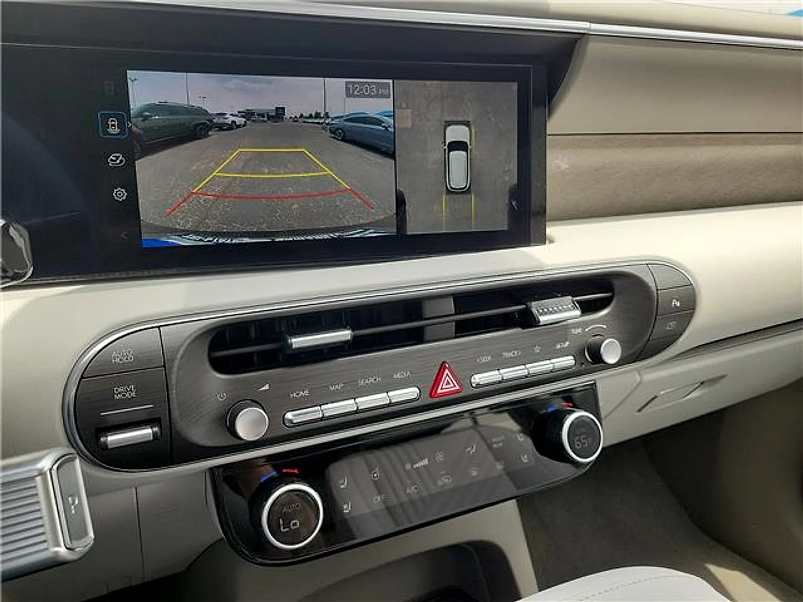 New 2026 White Hyundai SEL Premium image 14