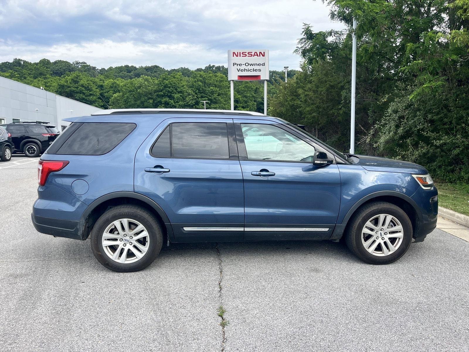 Used 2018 Blue Ford XLT image 11