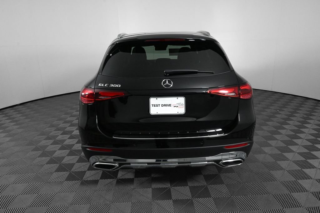 New 2026 Black Mercedes-Benz GLC 300 image 27