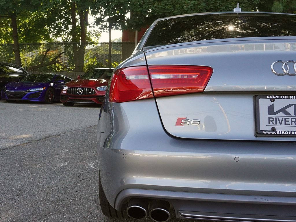 Used 2014 Gray Audi 4.0T Prestige image 19