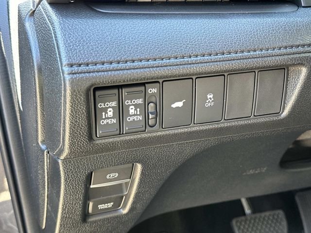 2026 Honda Odyssey EX-L - Photo 16