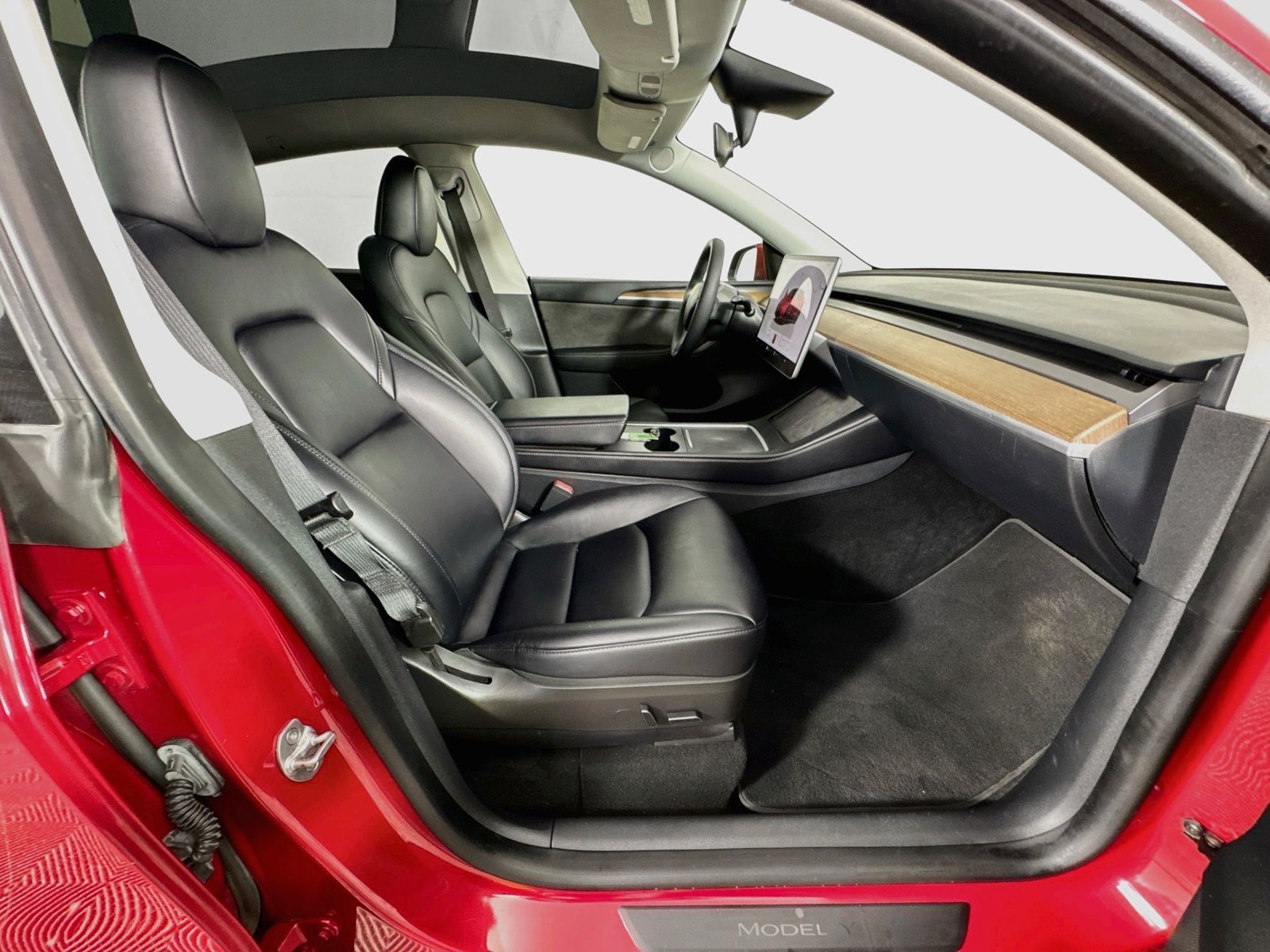 Used 2023 Red Tesla Long Range image 26