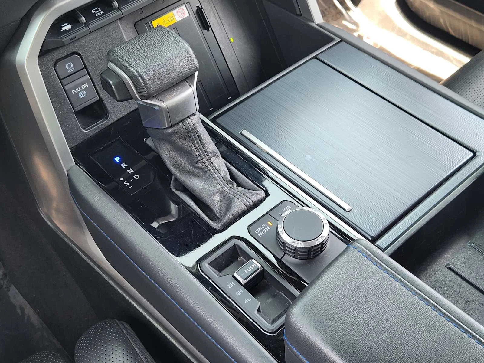 2023 Toyota Sequoia Platinum - Photo 19