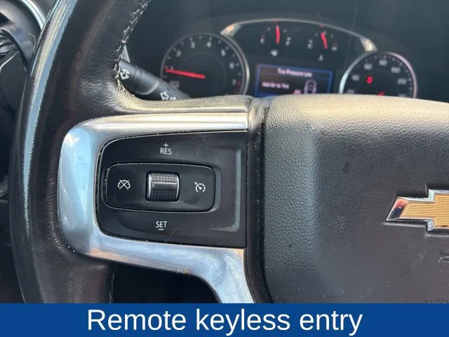 Used 2019 BLACK Chevrolet L image 16