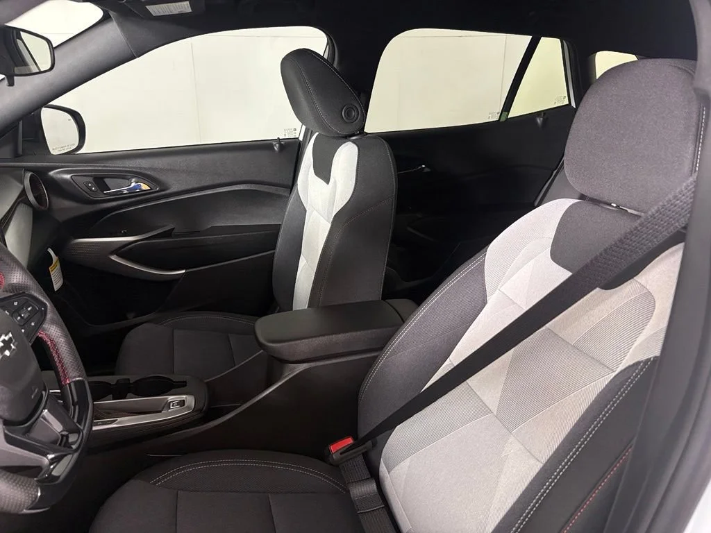 2026 Chevrolet Trax RS - Photo 21