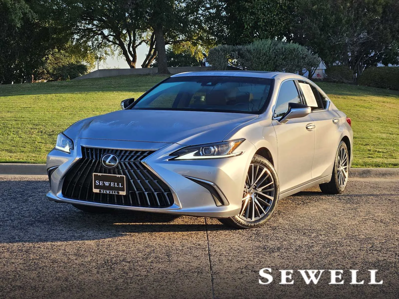 2022 Lexus ES