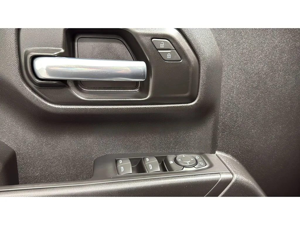 Used 2025 Summit White Chevrolet Custom image 18