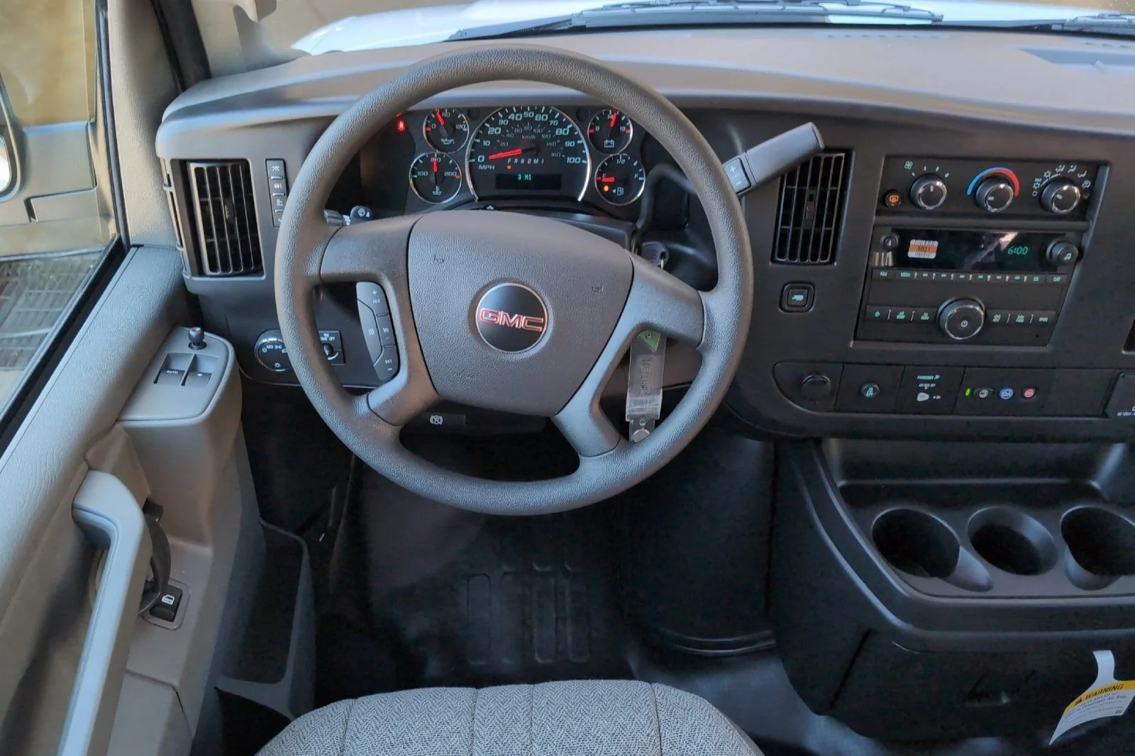 2025 GMC Savana Cargo Work Van - Photo 14