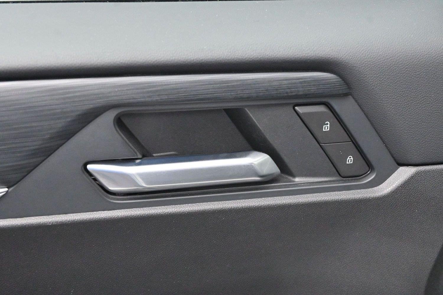 Used 2026 Summit White GMC Elevation image 12
