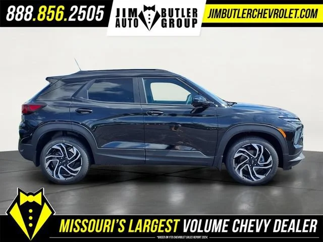 New 2026 Mosaic Black Metallic Chevrolet RS image 21