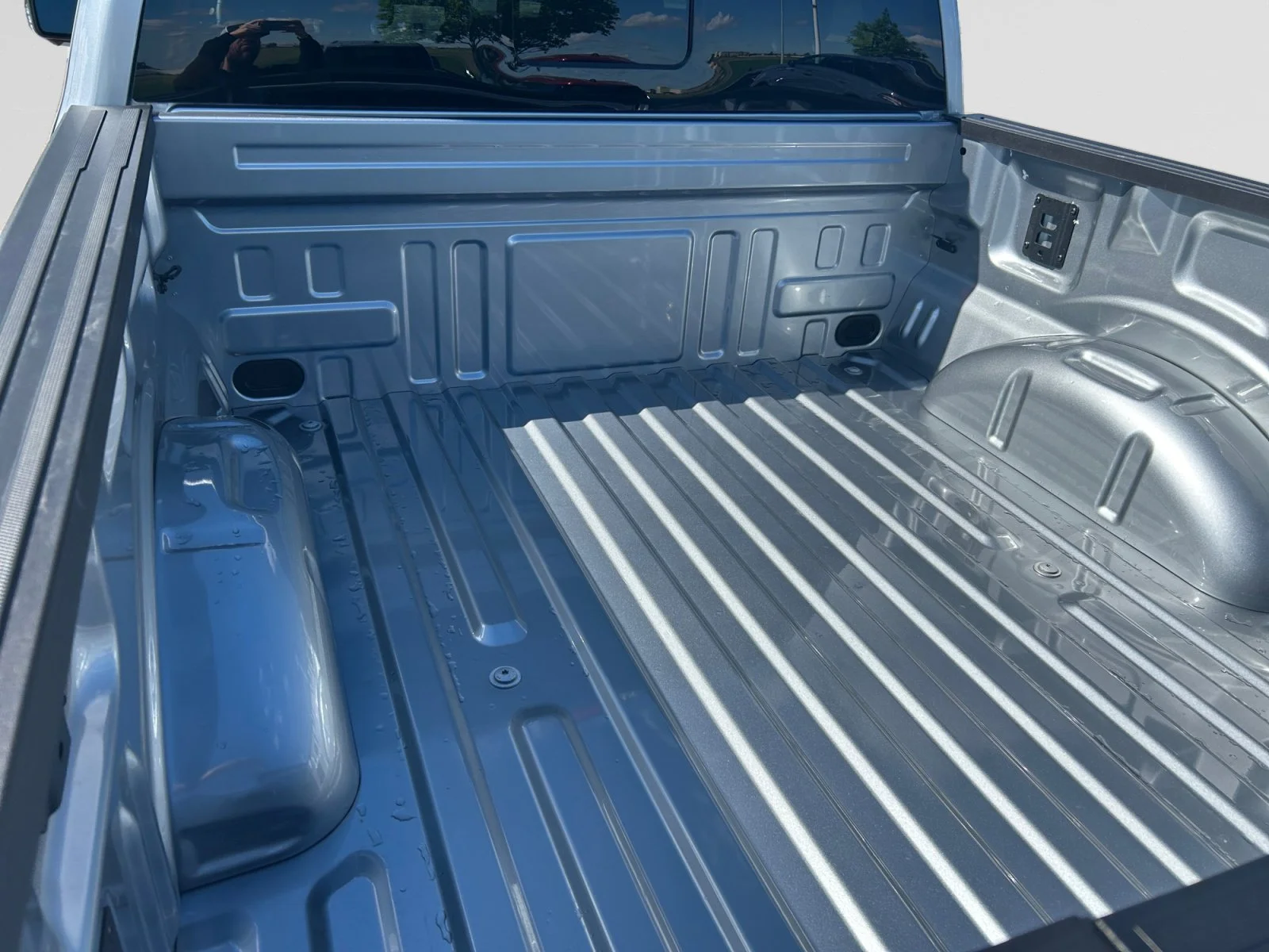 New 2026 Iconic Silver Metallic Ford XLT image 10