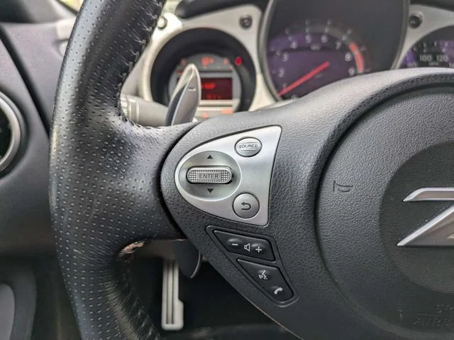 Used 2014 Red Nissan Touring image 21
