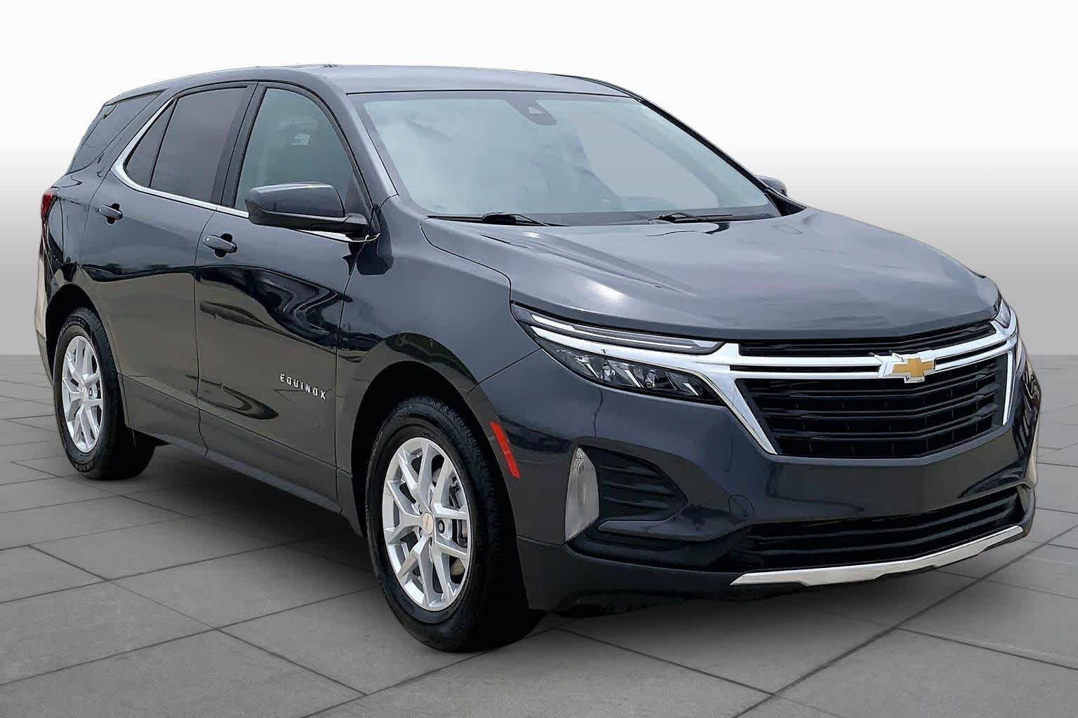 Used 2023 Iron Gray Metallic Chevrolet LT image 3
