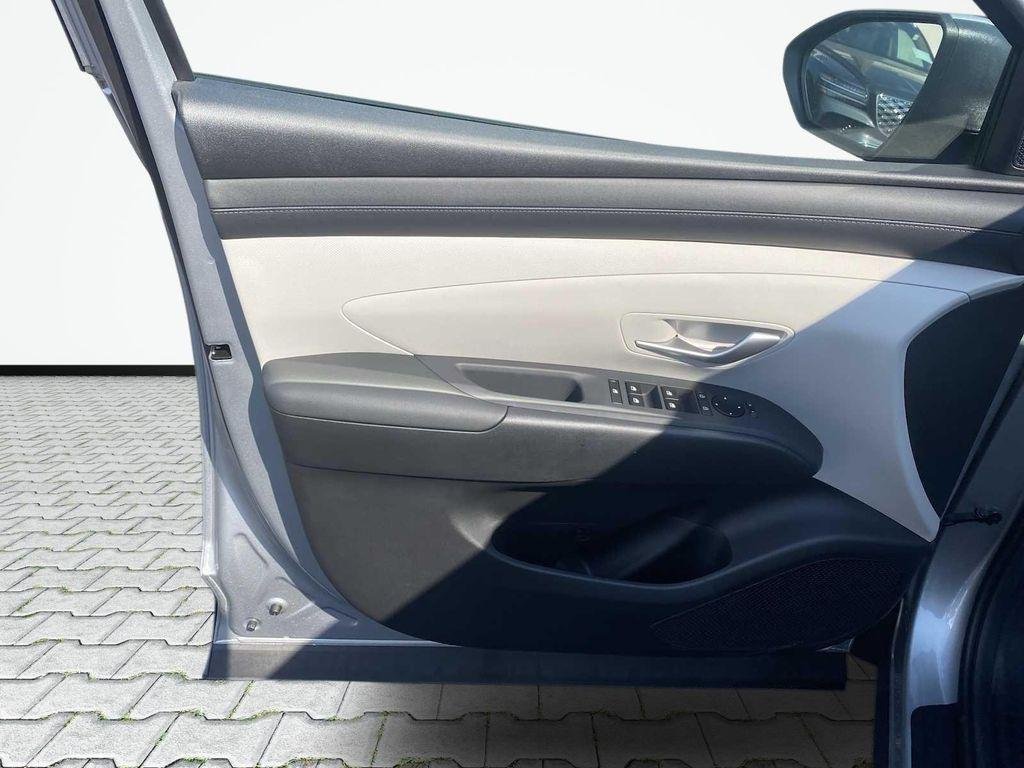New 2026 Silver Hyundai SEL FWD image 26
