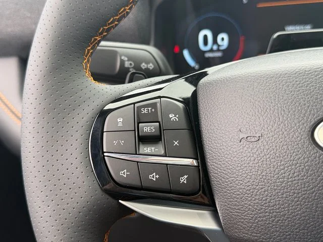 New 2026 Carbonized Gray Metallic Ford Tremor® image 15