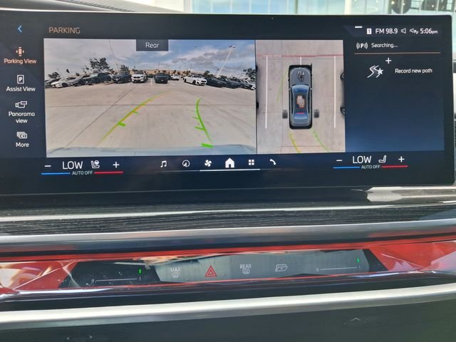 Used 2025 Gray BMW 740i image 15