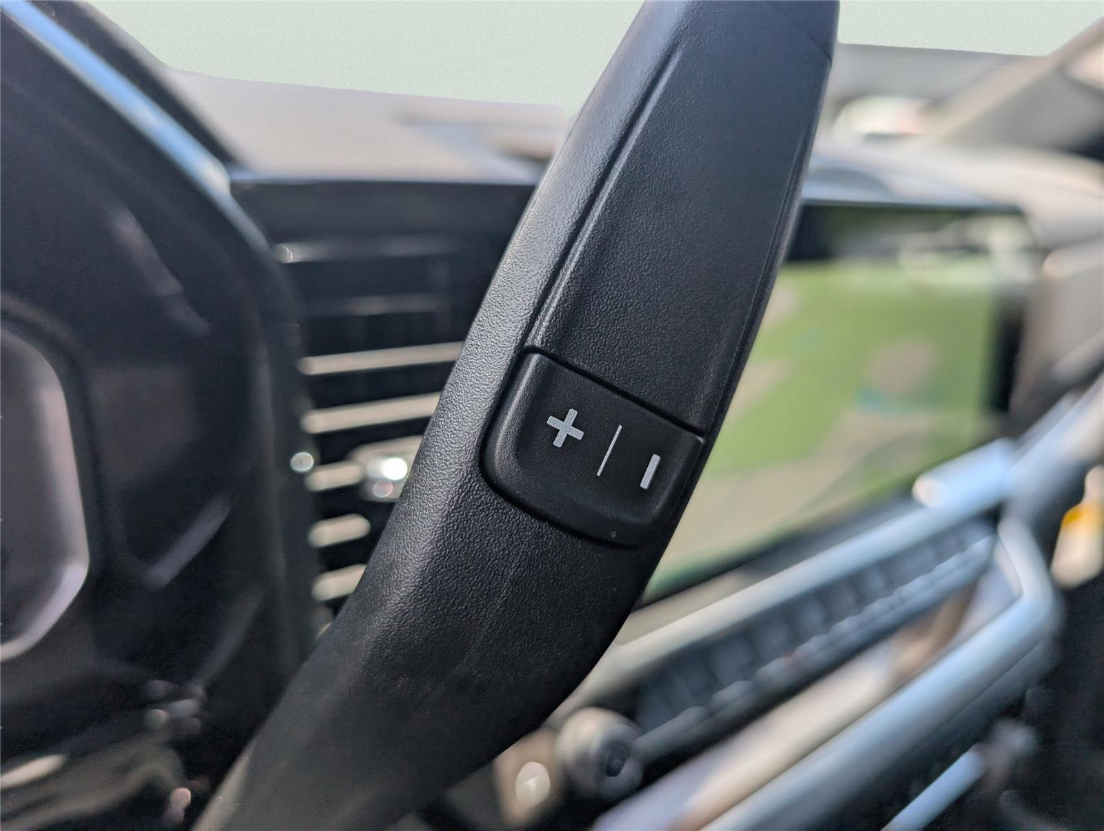New 2026 Summit White Chevrolet LT image 20
