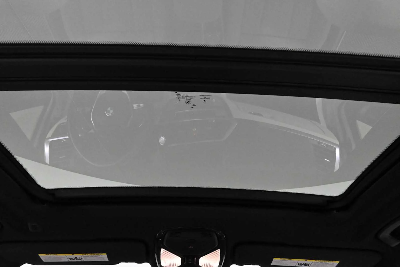 Used 2020 Mineral White Metallic BMW sDrive30i image 4