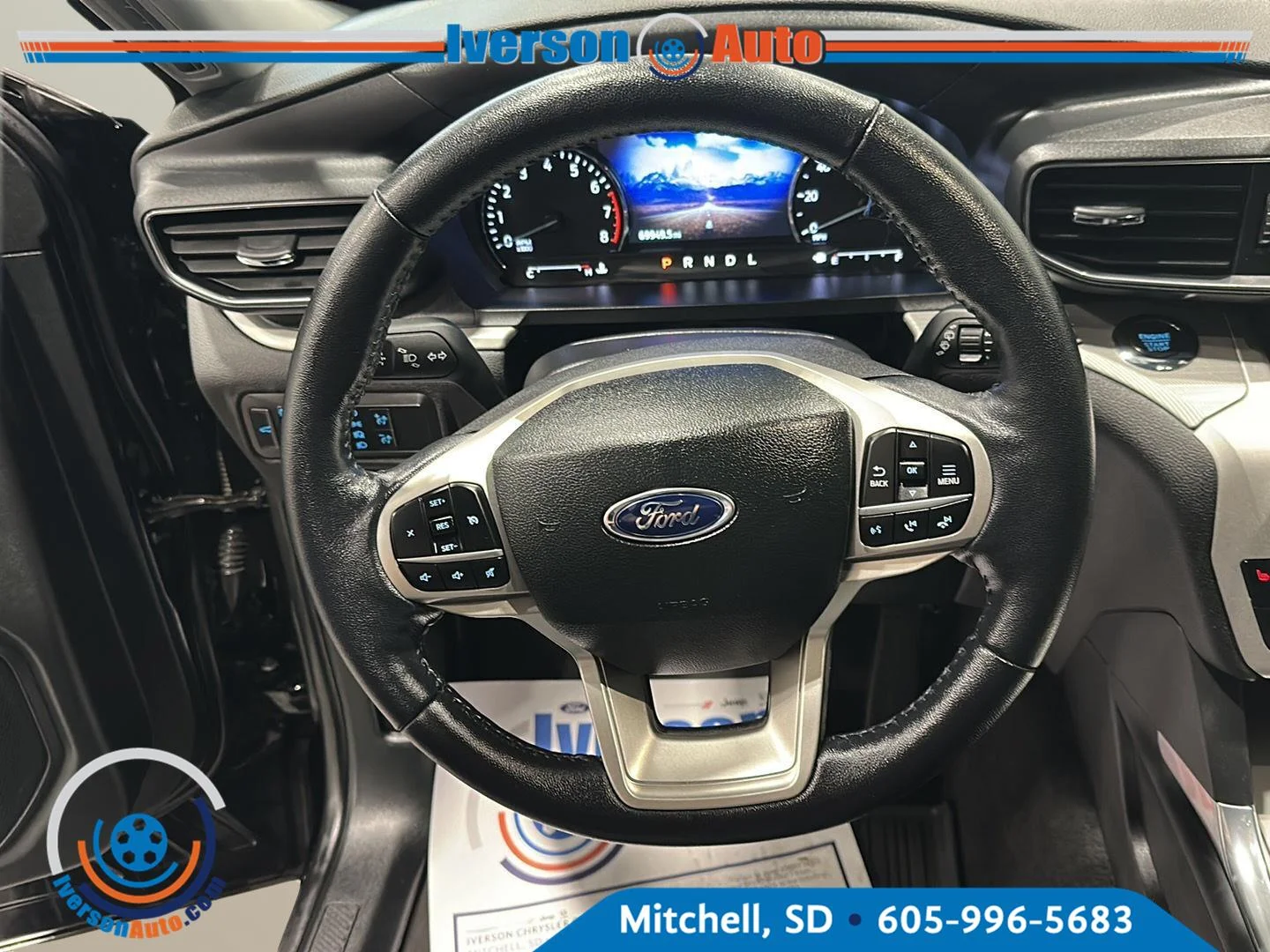 2022 Ford Explorer XLT - Photo 16