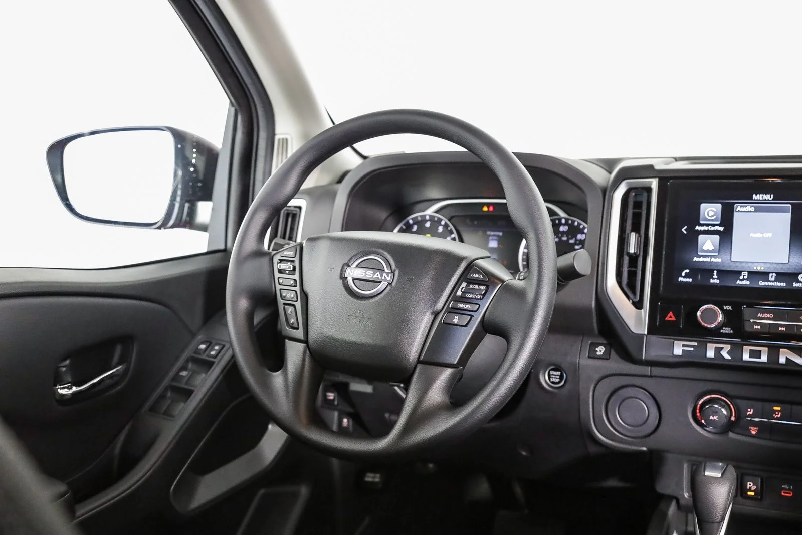2025 Nissan Frontier SV - Photo 16