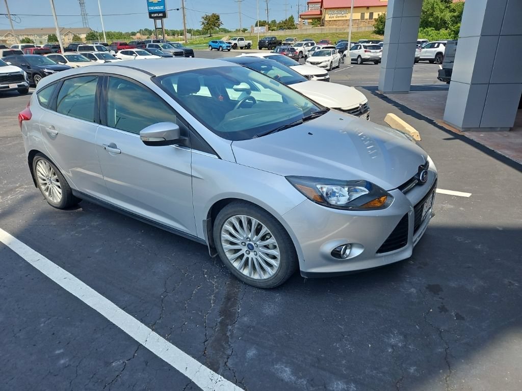 Used 2012 Ford Focus Titanium with VIN 1FAHP3N28CL422519 for sale in Liberty, MO