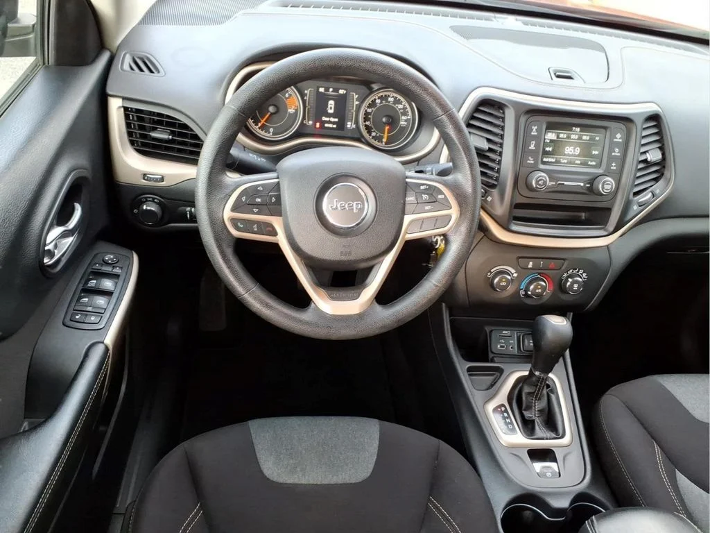 Used 2017 Red Jeep Sport image 17