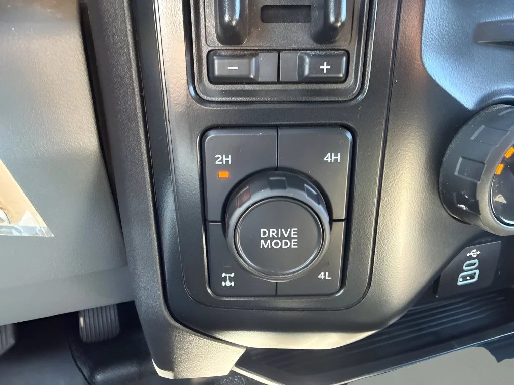 Used 2024 White Ford XL image 18