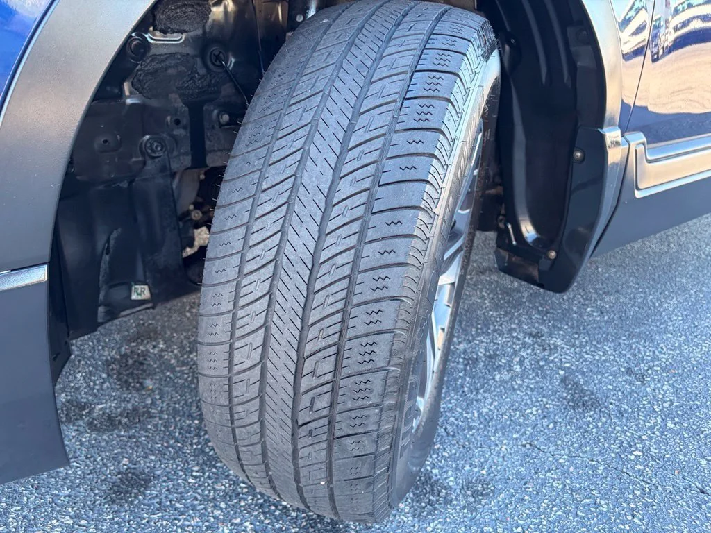 Used 2019 Obsidian Blue Pearl Honda LX image 10