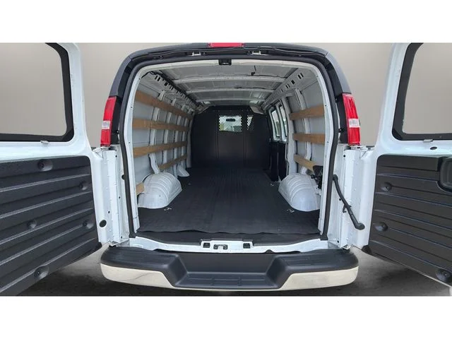 Used 2025 White GMC Work Van image 32